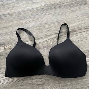 Uniqlo Wireless Bra  3D Hold 34/36 B C